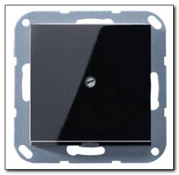 Zaślepka z wyjściem kablowym