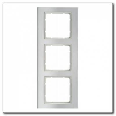 Ramka 3-krotna; alu/śnieżnobiały; B.3 Numer katalogowy: 10133904