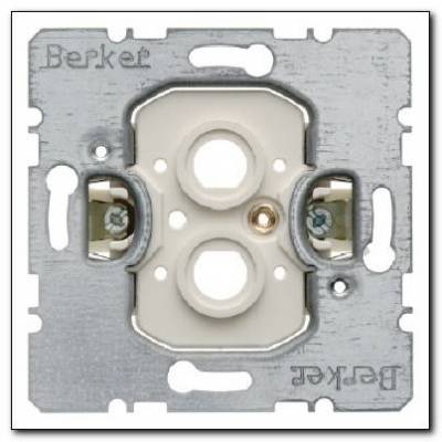 Płytka nośna do gniazd BNC/TNC ; kremowy; Mechanizmy Numer katalogowy: 4577