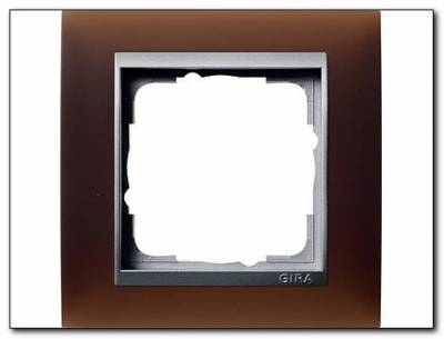 Ramka pojedyncza aluminiowy Gira Event Opaque mat ciemnobrązowy