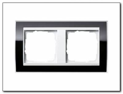 Ramka podwójna do białych Gira Event Clear czarny