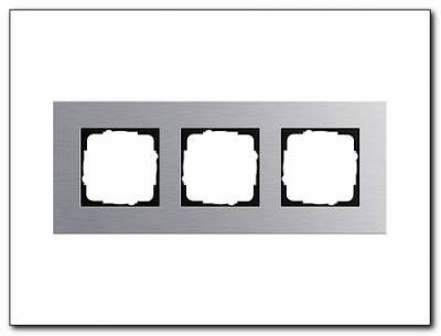 Ramka potrójna Gira Esprit aluminium