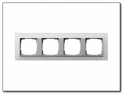 Ramka poczwórna aluminiowy Gira Event Opaque biały