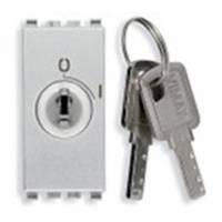 Przycisk 2P z kluczykiem, NO, 16A, 1M, srebrny
