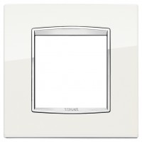 Ramka ozdobna Classic CHROME, 2M, metalowa, arktyczny biały
